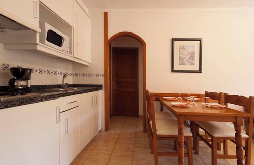 Cala San Vicente Apartment | Charming Apartment “Pinos Altos T1” with Pool, Wi-Fi, Balcony & Terrace