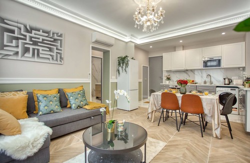 Quartier Saint-Ambroise Apartment | Charming Apart NEW 2 Bedrooms with Aircon