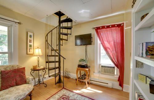 Geneva-on-the-Lake Apartment | Charming Apartment On The Strip By Lake Erie!
