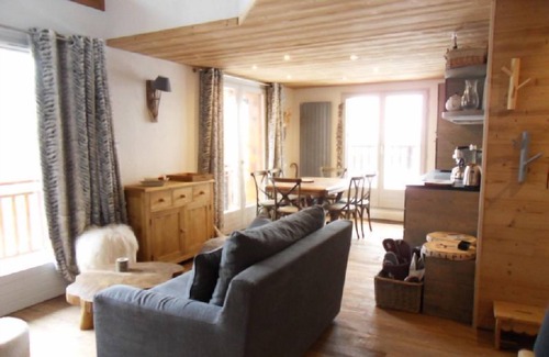 Saint-Chaffrey Apartment | Charming apartment at the foot of the pistes Serre Chevalier Chantemerle 9 people