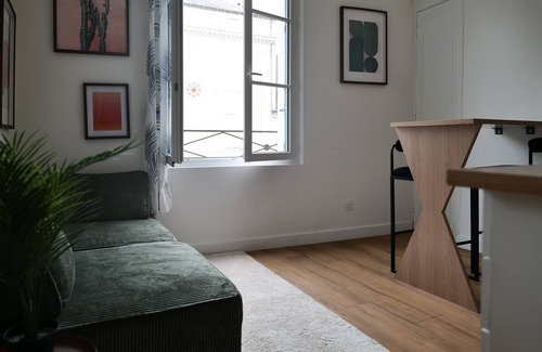 Downtown Angers Apartment | Charming Apartment for 2 in the Heart of Angers