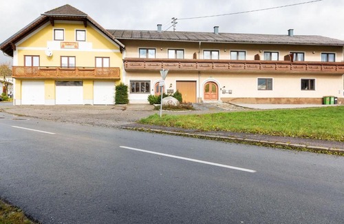 Ulrichsberg Villa | Charming Apartment in Ulrichsberg with Sauna