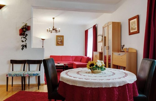 Ulrichsberg Villa | Charming Apartment in Ulrichsberg with Sauna