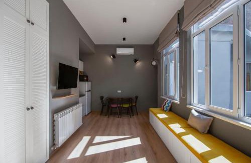 Tbilisi City Centre Apartment | Charming Apartment in Old Town