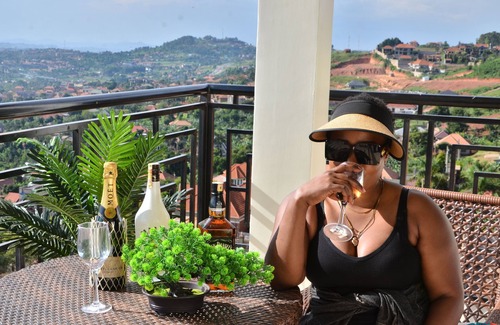 Kampala Apartment | Charming apartment in lovely Kampala with WiFi