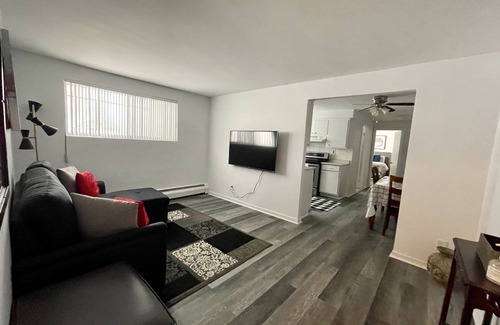 Laval Apartment | Charming apartment in Laval
