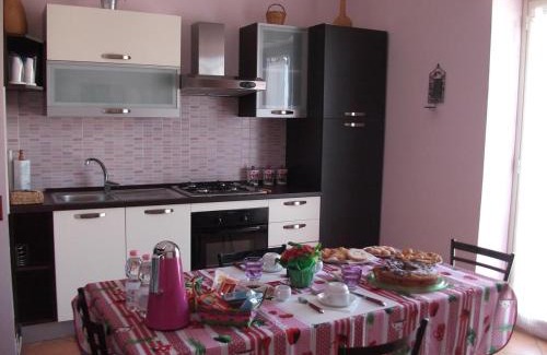 Nicolosi Apartment | Charming apartment in Nicolosi with balcony and parking