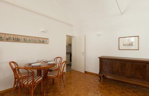 Ljubljana Old Town Apartment | Charming apartment Laura Tour As Ljubljana by Town Hall