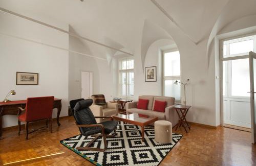 Ljubljana Old Town Apartment | Charming apartment Laura Tour As Ljubljana by Town Hall