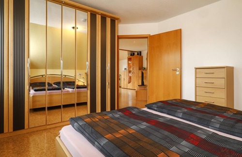 Neukirch Apartment | Charming Apartment “Merk” in a Quiet Area with Wi-Fi, Balcony & Garden