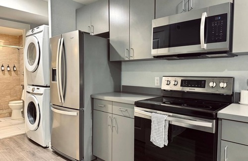 Cedars Apartment | Charming Apartment Near Downtown Dallas | 1 BR, 1BT, sleeps upto 5