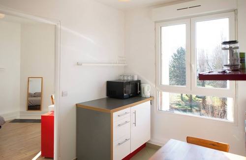 Cœur de Ville Apartment | Charming apartment, quiet, vue on a parc, two steps from La Défense, Paris !