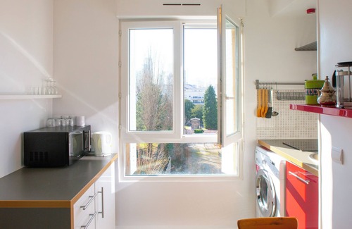 Cœur de Ville Apartment | Charming apartment, quiet, vue on a parc, two steps from La Défense, Paris !