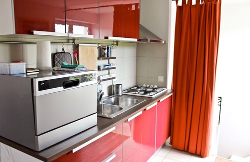 Goudargues Apartment | Charming Apartments in the Mas de Soleil (Gîte "Viva")