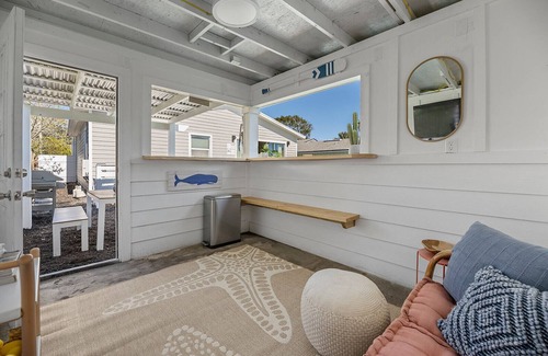 Jacksonville Beach House | Charming Beach Hideaway with Heated Pool
