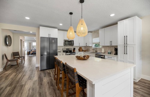 Jacksonville Beach House | Charming Beach Hideaway with Heated Pool