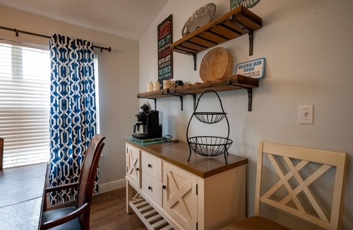 Avalon Beach Estates Cottage | Charming Beach Cottage, Beach Chair Service Included