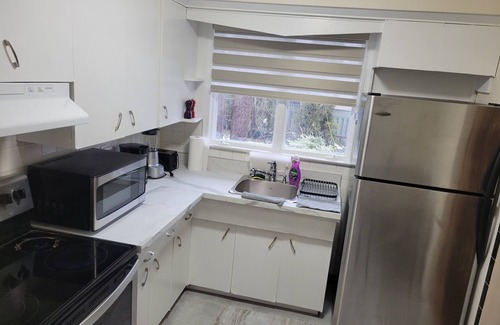Richmond Hill House | Charming bungalow in lovely Richmond Hill with AC, WiFi