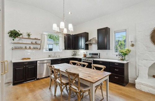 Montopolis House | Charming Bungalow in East Austin