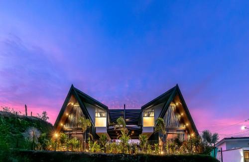 Arenal Hot Springs House | Charming Cabin In La Fortuna Whot Tub Brand New!