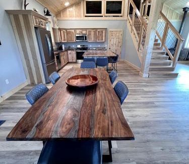 Madison County House | Charming Cabin with Panoramic Mountain Views near Pony in the Tobacco Root Foothills, Montana
