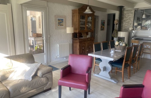 Lacanau-Ocean House | Charming CANAULAISE VILLA, 10 minutes walk from the beach, wooded garden