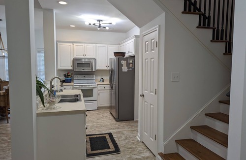 Aiken Cottage | Charming Cape Cod style cottage located in Pickens Place, Aiken S.C. USA-
