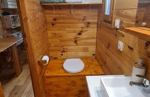 Hermitage-Tournonais-Herbasse-Pays de Saint-Felicien Cabin | Charming caravan in the Ardéchoise hills