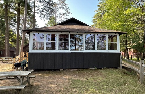 St Germain Cabin | Charming Cedar Lakeside Cottage at Elbert's Resort