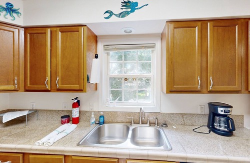 Pass Christian House | Charming centrally located fish camp w/dock and outside area