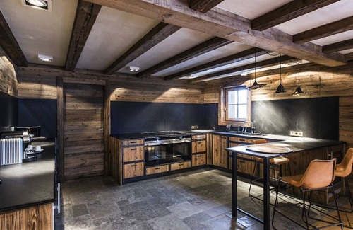 Courchevel Villa | Charming Chalet | 5 Bedrooms | Chalet Axel | Open Fire & Champagne on Arrival |.