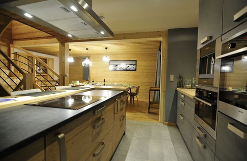 Vallorcine Ski Chalet | Charming Chalet at the Foot of the Chamonix Mont Blanc Ski Slopes in Vallorcine.