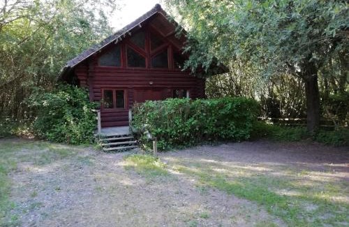 Quend Ski Chalet | Charming Chalet with Swimming Pool in Quend