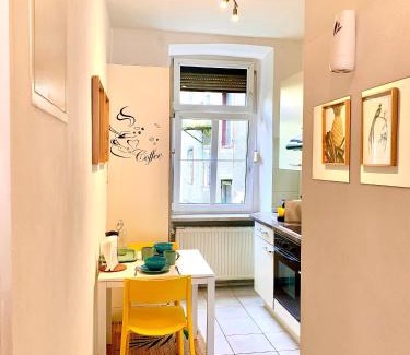 Gries Apartment | Charming City Apartment - by Nahuen Suites