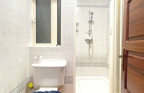 Tower Road Apartment | Charming Coastal Suite in Cosmopolitan Sliema
