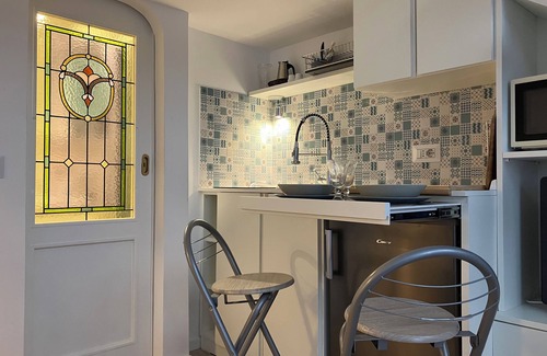 Monti Apartment | Charming Colosseum Studio Flat