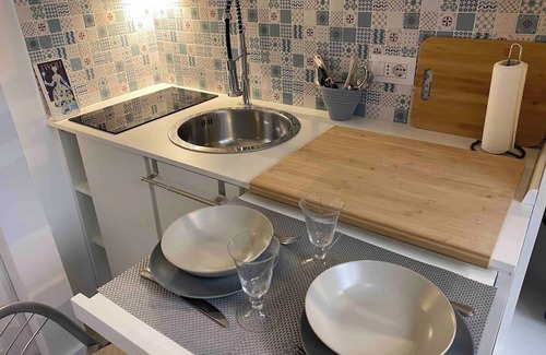 Monti Apartment | Charming Colosseum Studio Flat