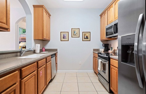 Florida Central Atlantic Coast Condo | Charming Condo w/AMAZING Resort Amenities! *Near Conv. Ctr*