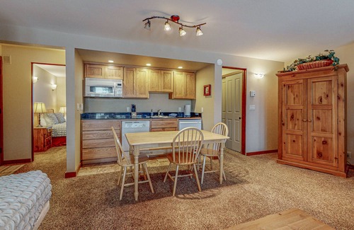 Bend Condo | Charming condo with serene views, access to resort amenities, WiFi, and patio