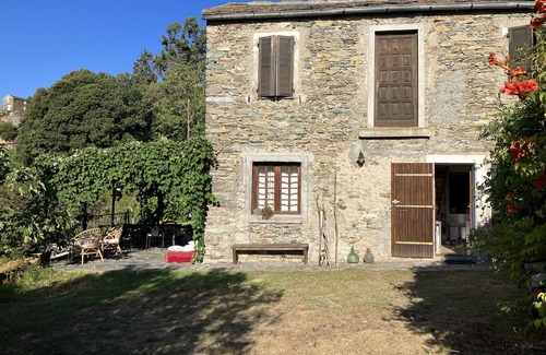 Pietra-di-Verde House | Charming Corsican house
