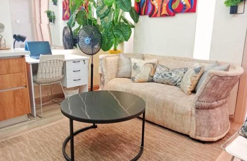 Kileleshwa Apartment | Charming cosy one bed condo with heated pool