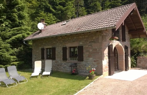 Le Tholy House | Charming cottage in a privileged environment of 3 hectares with open views