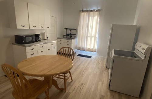 Terre Haute House | Charming cottage within walking distance from Union Hospital