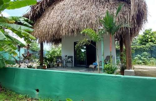 Tumba Vieja Cottage | Charming cottage with 2 separate beds and a beautiful view of the river