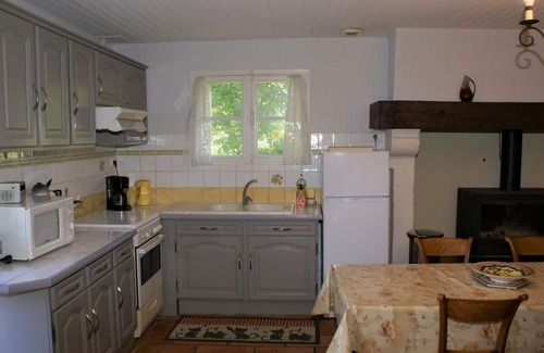 Mensignac Cottage | Charming Country Cottage with Farm Animals, Fireplace, and Garden in Dordogne