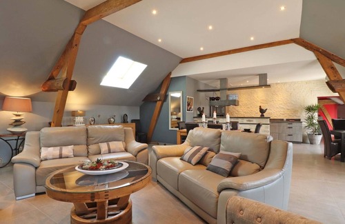 Occagnes Cottage | Charming Country House with Flowered Garden, Fireplace, and Nearby Equestrian Shows