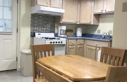Ogunquit Apartment | Charming, Cozy, and Convenient in the Heart of Ogunquit