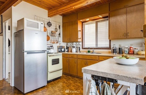 Birch Bay Cabin | Charming, dog-friendly cabin in peaceful Birch Bay, Wa