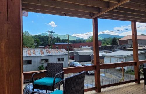 Bryson City Apartment | Charming Downtown Bryson City SkyLoft Apt 2 - Perfect for Couples!