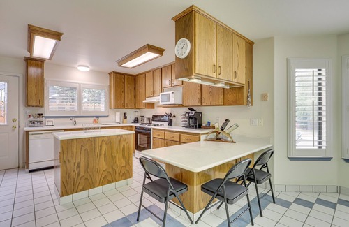 Elko House | Charming Elko Home w/Pool Table!